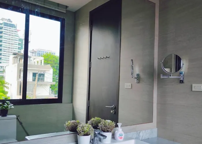 Sukumvit 29 * Bangkok